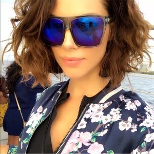 Oversized square sunglasses